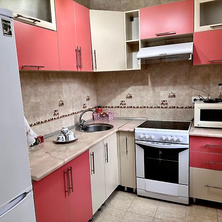 Ferienwohnung Майлина 10 Аэропорт Turksib Exterior foto