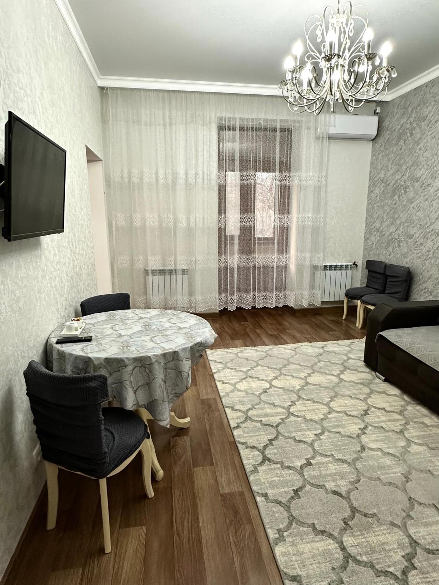 Ferienwohnung Майлина 10 Аэропорт Turksib Exterior foto